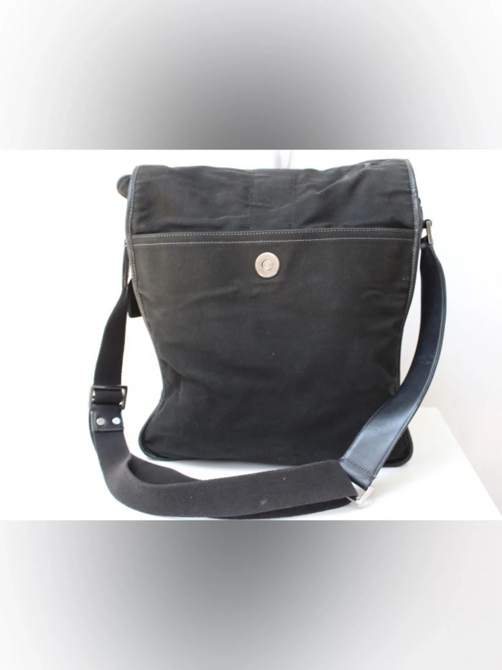Coach vintage messenger